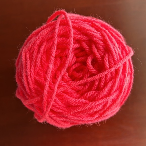Pink yarn (Left over) - Picture 3 of 4
